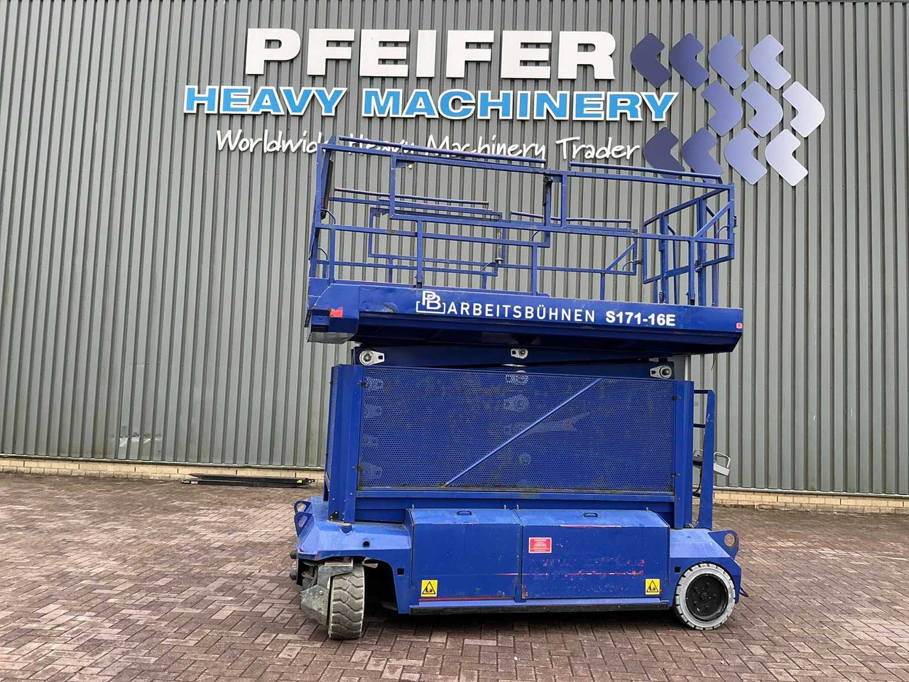 PB S171-16E - Araçüstü platform: fotoğraf 1 PB S171-16E - Araçüstü platform: fotoğraf 1