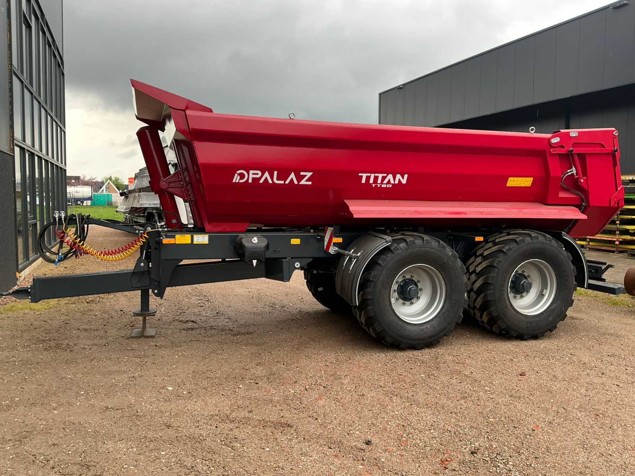 Palaz Halfpipe Titan TT20 Profiline - Damperli traktör römorku: fotoğraf 2 Palaz Halfpipe Titan TT20 Profiline - Damperli traktör römorku: fotoğraf 2
