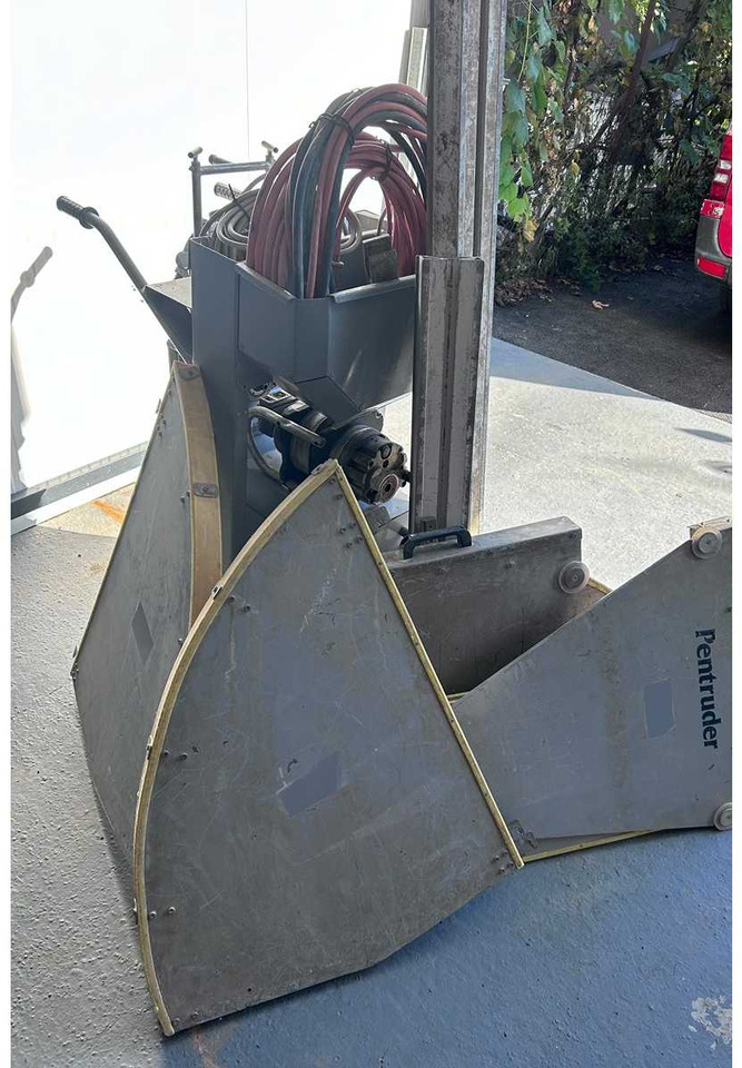 Pentruder 8-20iQ - Beton makinesi: fotoğraf 4 Pentruder 8-20iQ - Beton makinesi: fotoğraf 4