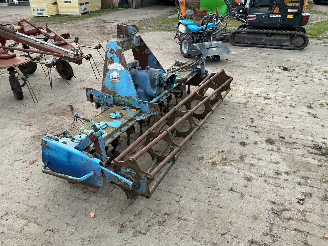 Power harrow - Dik rotovatör: fotoğraf 1 Power harrow - Dik rotovatör: fotoğraf 1