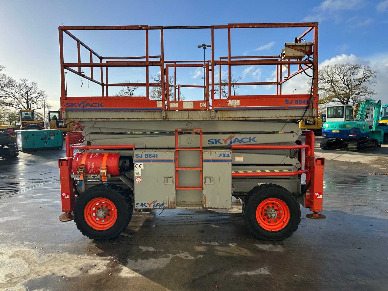 SKYJACK - 2009 - SJ-8841 - AERIAL PLATFORM - Araçüstü platform: fotoğraf 4 SKYJACK - 2009 - SJ-8841 - AERIAL PLATFORM - Araçüstü platform: fotoğraf 4