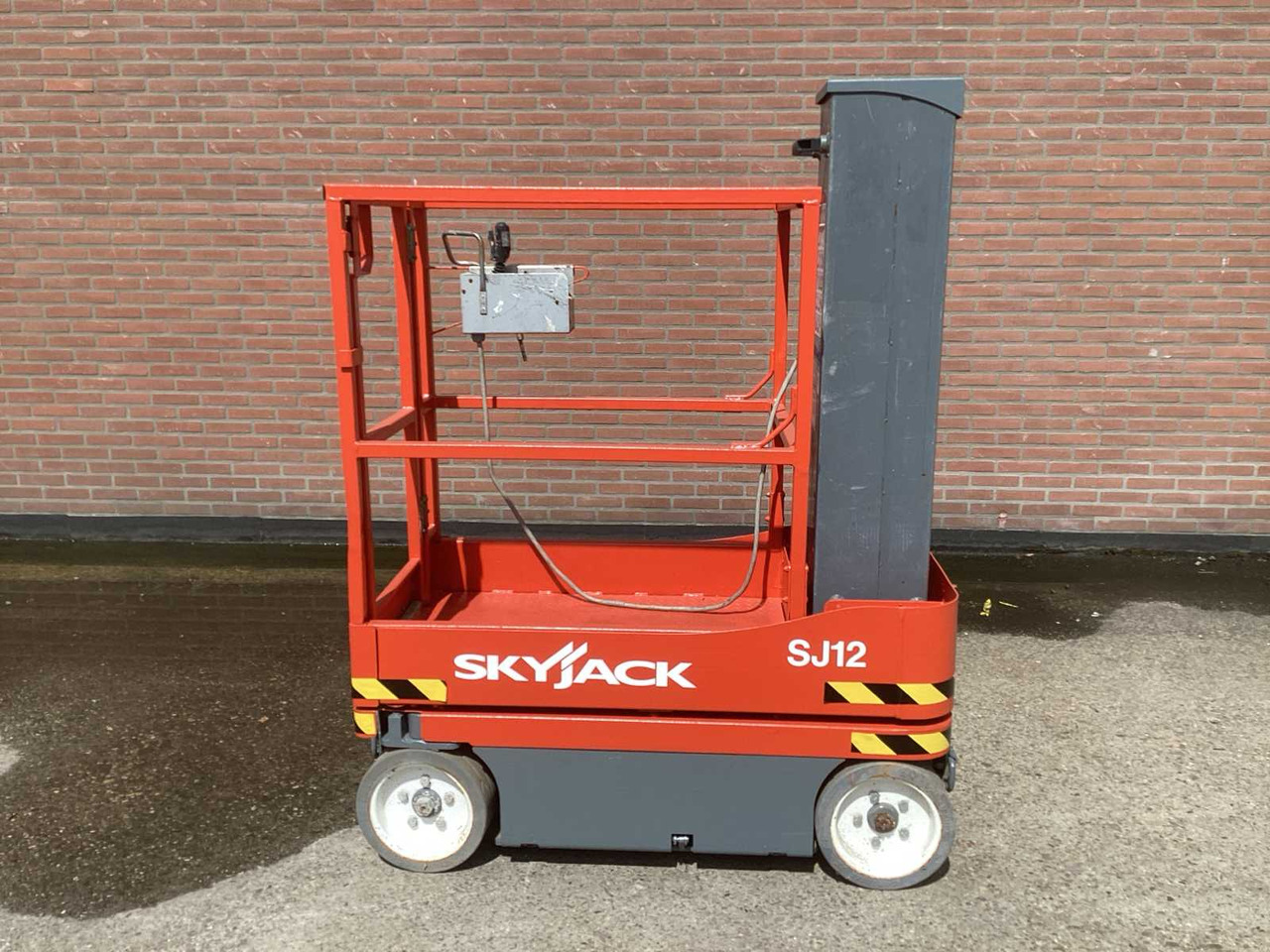 SKYJACK SJ12 - Araçüstü platform: fotoğraf 2 SKYJACK SJ12 - Araçüstü platform: fotoğraf 2