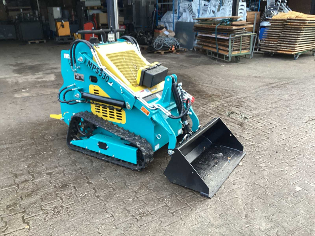 Skid Steer MPS330 - Mini yükleyici: fotoğraf 2 Skid Steer MPS330 - Mini yükleyici: fotoğraf 2