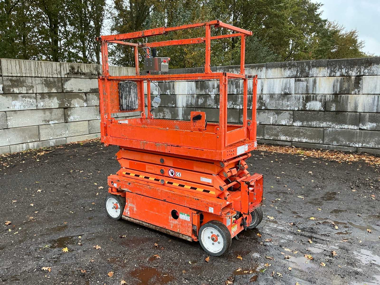 Skyjack SJ 111 3219 - Araçüstü platform: fotoğraf 3 Skyjack SJ 111 3219 - Araçüstü platform: fotoğraf 3