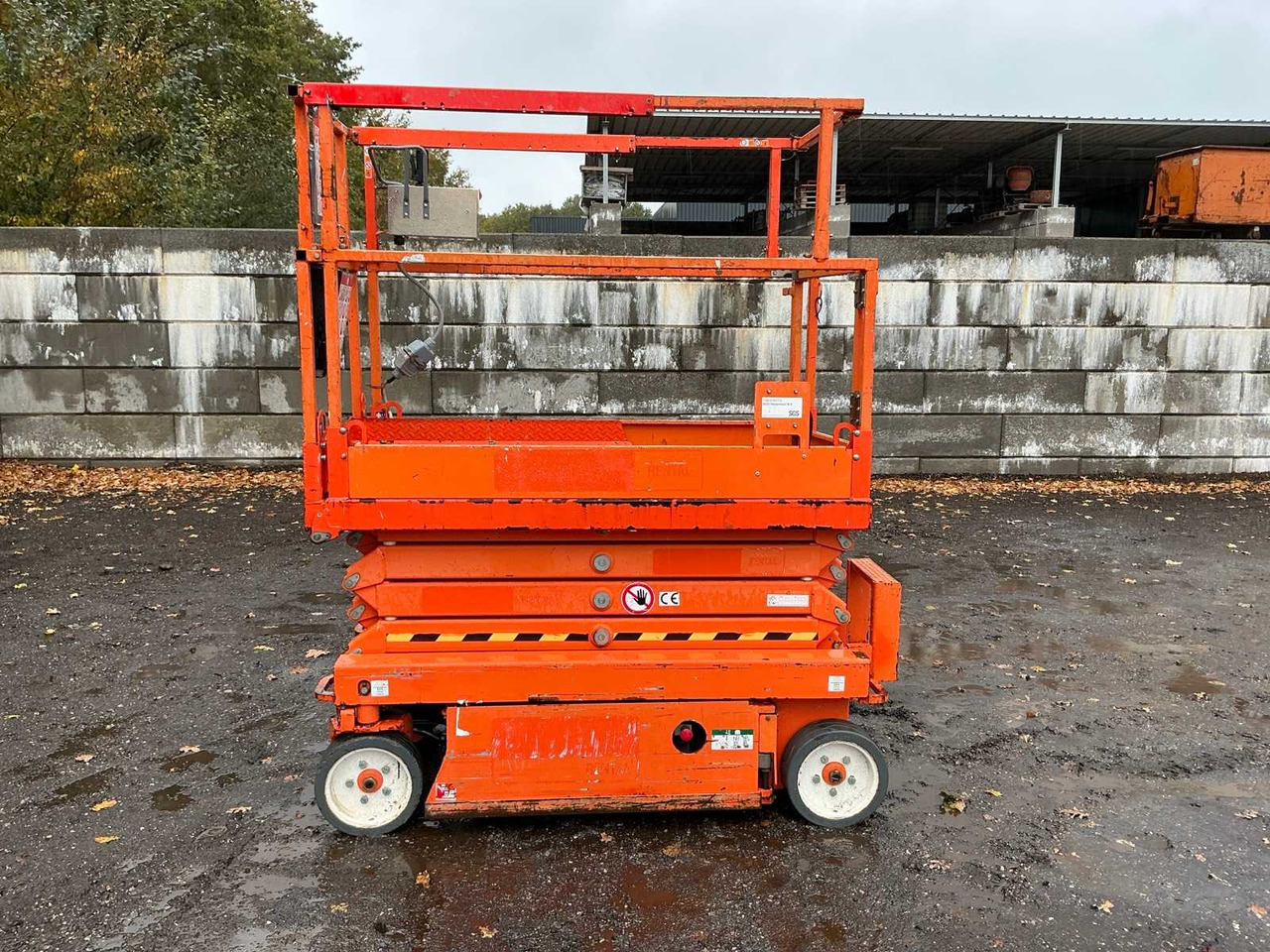 Skyjack SJ 111 3219 - Araçüstü platform: fotoğraf 2 Skyjack SJ 111 3219 - Araçüstü platform: fotoğraf 2