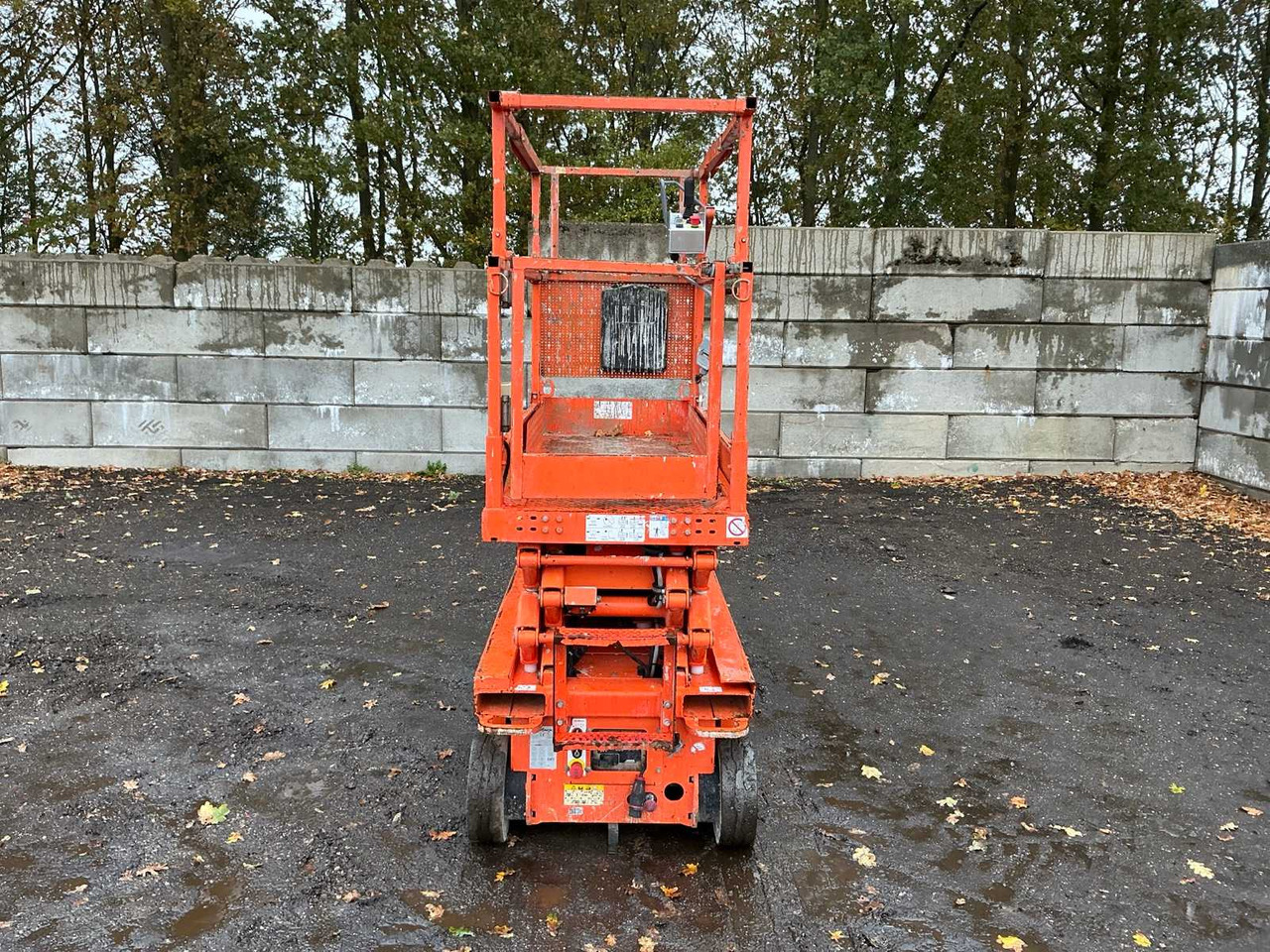 Skyjack SJ 111 3219 - Araçüstü platform: fotoğraf 4 Skyjack SJ 111 3219 - Araçüstü platform: fotoğraf 4