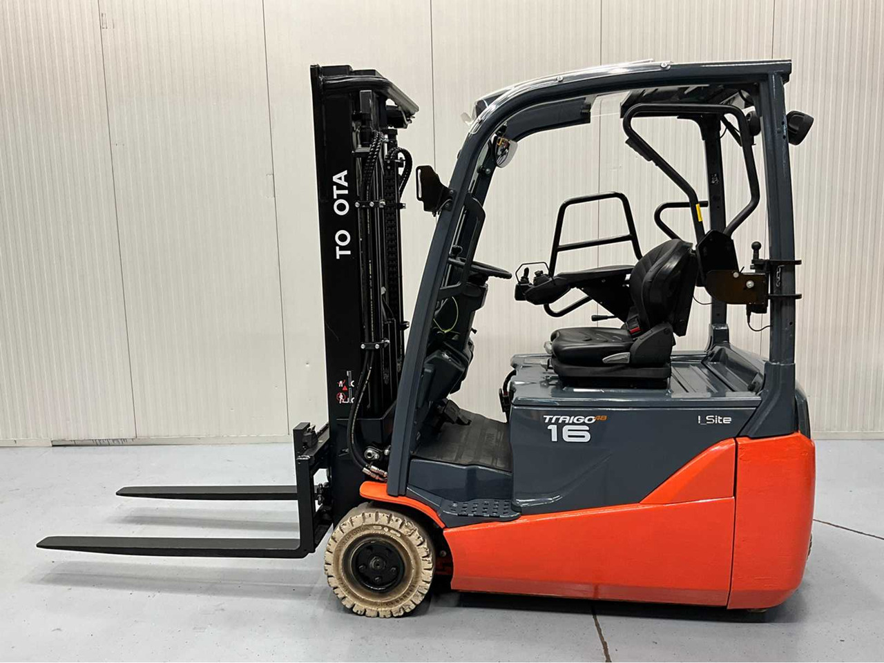 TOYOTA - 2018 - 8FBE16T - FORKLIFT, FREELIFT - SIDE-SHIFT - PLASTIC ROOF - 4TH FUNCTION - Forklift: fotoğraf 1 TOYOTA - 2018 - 8FBE16T - FORKLIFT, FREELIFT - SIDE-SHIFT - PLASTIC ROOF - 4TH FUNCTION - Forklift: fotoğraf 1