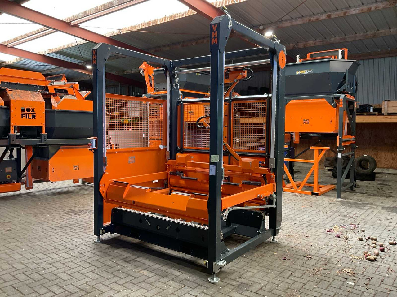 VHM Stackr M1 1600 - Tarım araçları: fotoğraf 1 VHM Stackr M1 1600 - Tarım araçları: fotoğraf 1