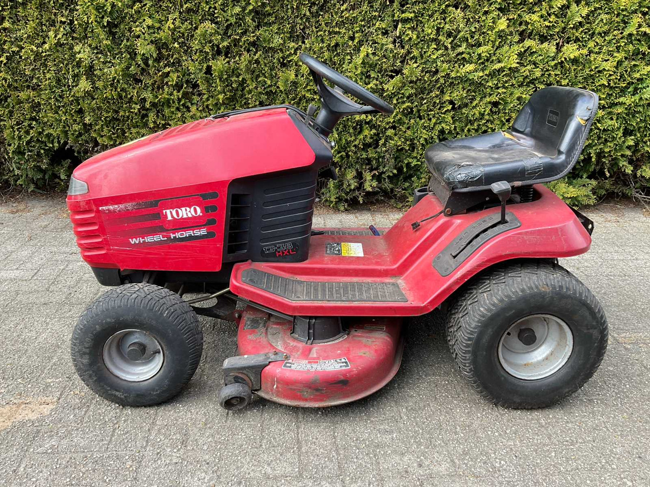 Toro 13-38 HXL - Çim biçme makinesi: fotoğraf 2 Toro 13-38 HXL - Çim biçme makinesi: fotoğraf 2