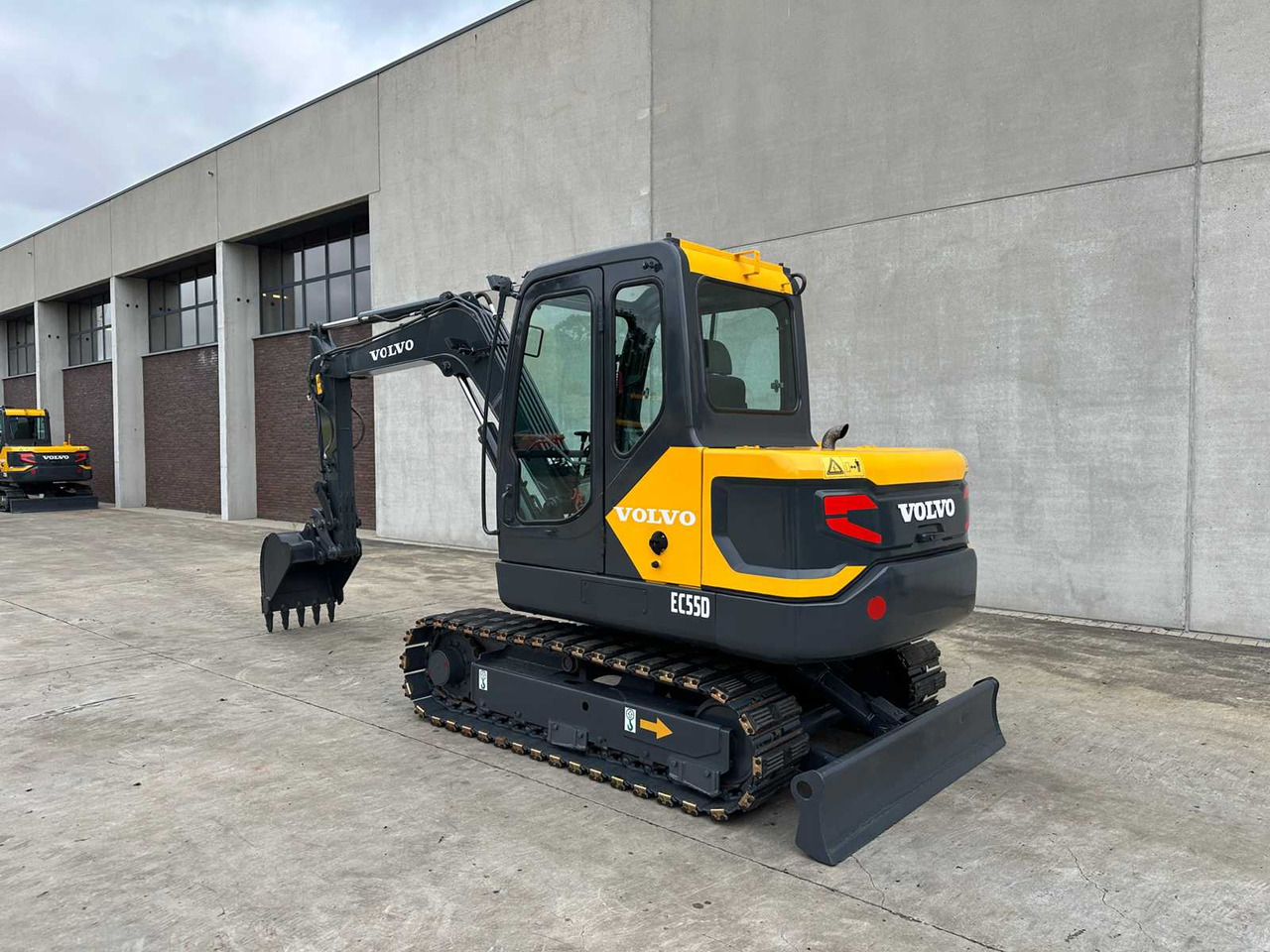Paletli ekskavatör VOLVO EC55D: fotoğraf 6