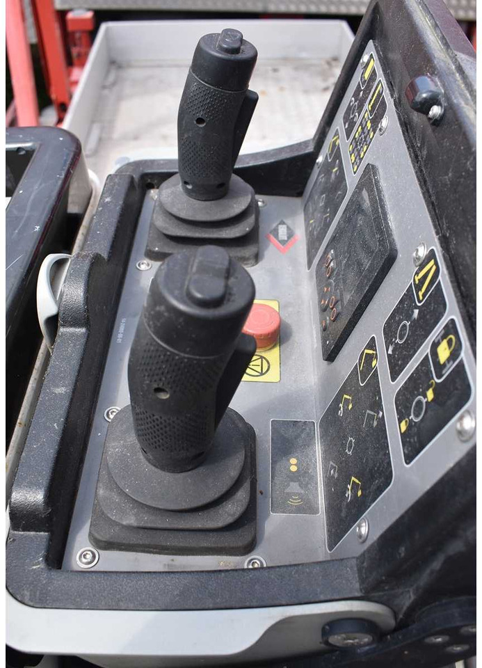 Araçüstü platform Versalift VTL-39-135-F: fotoğraf 8