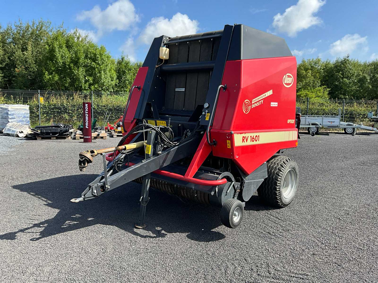 Vicon RV1601-OC - Silindirik balya makinesi: fotoğraf 1 Vicon RV1601-OC - Silindirik balya makinesi: fotoğraf 1