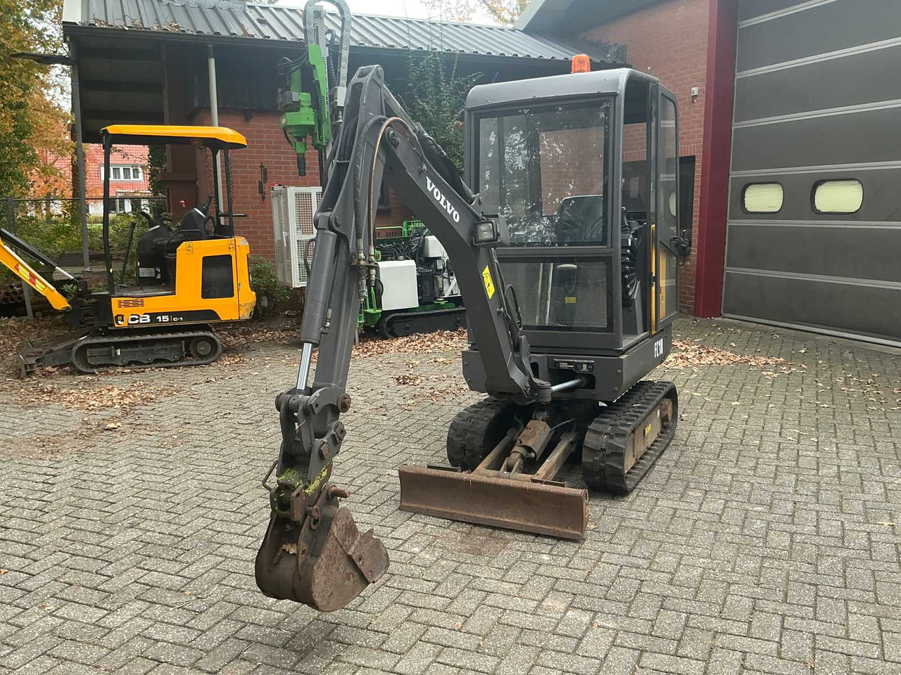 Volvo 2015 VOLVO EC-18D MINI EXCAVATOR - Mini ekskavatör: fotoğraf 2 Volvo 2015 VOLVO EC-18D MINI EXCAVATOR - Mini ekskavatör: fotoğraf 2