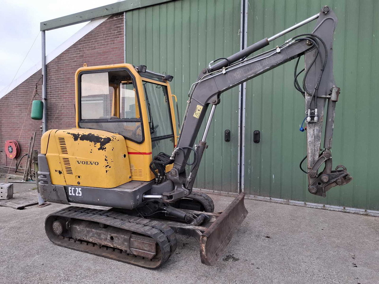 Volvo EC 25 - Mini ekskavatör: fotoğraf 2 Volvo EC 25 - Mini ekskavatör: fotoğraf 2
