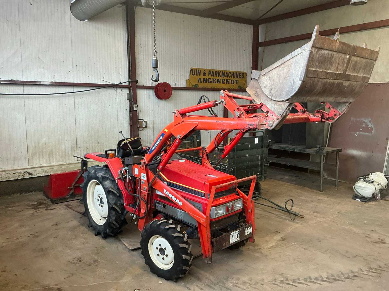 Yanmar F235 - Küçük traktör: fotoğraf 2 Yanmar F235 - Küçük traktör: fotoğraf 2