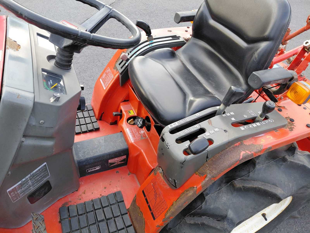 Yanmar KE-3 - Küçük traktör: fotoğraf 5 Yanmar KE-3 - Küçük traktör: fotoğraf 5