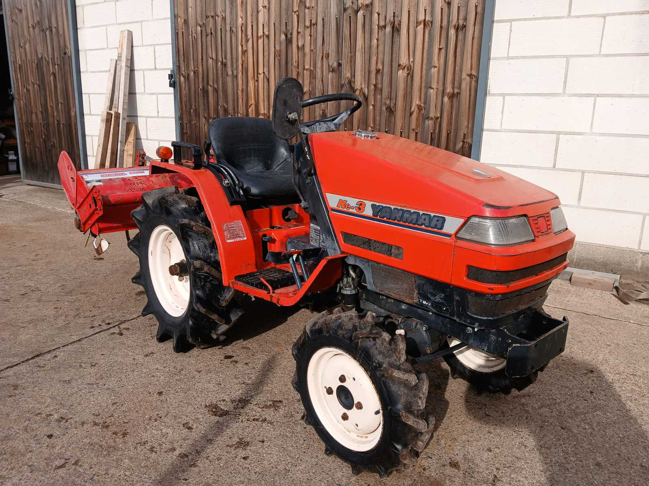 Yanmar Ke-3 - Küçük traktör: fotoğraf 4 Yanmar Ke-3 - Küçük traktör: fotoğraf 4