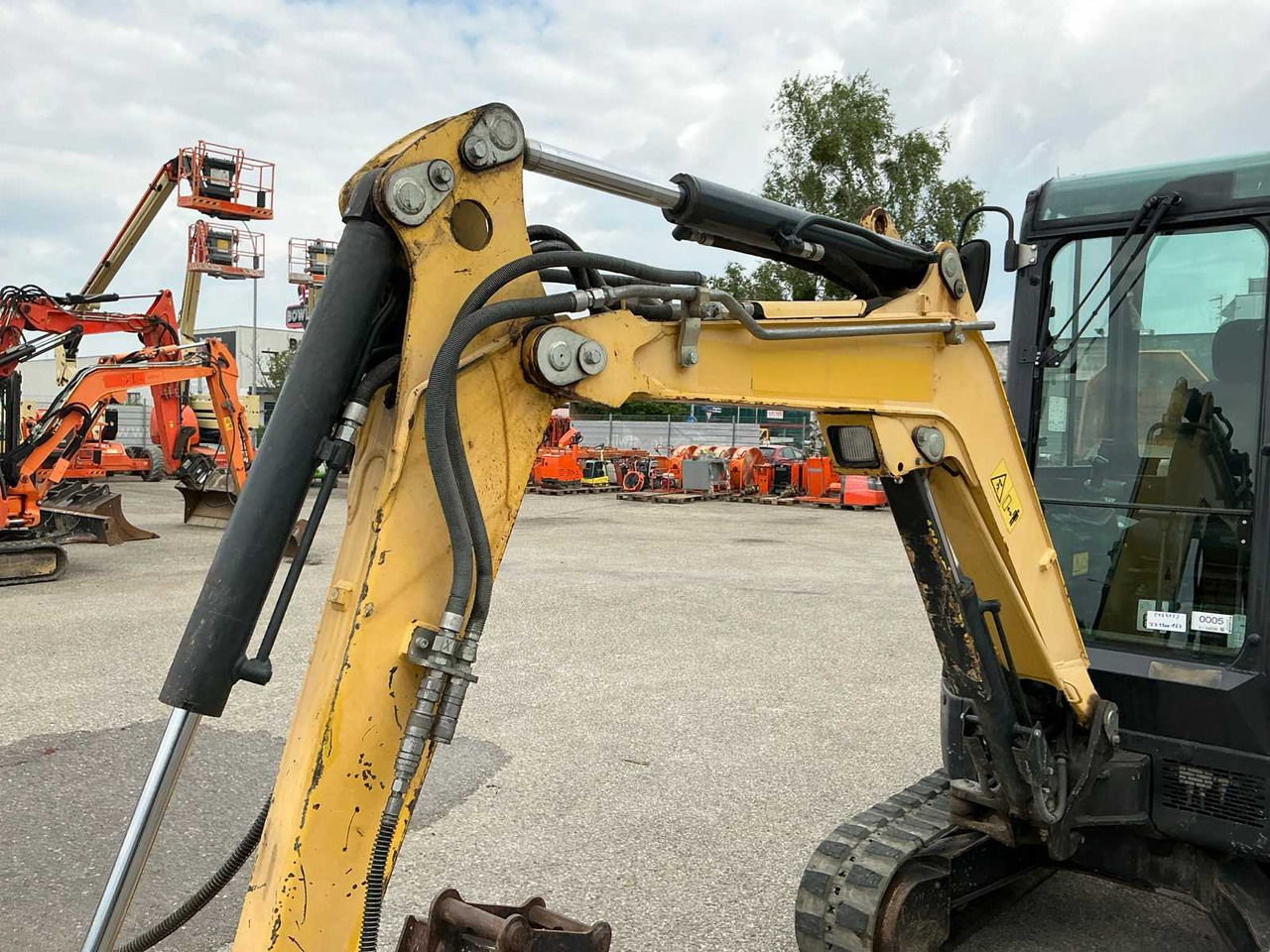 Paletli ekskavatör Yanmar VIO25-4: fotoğraf 16