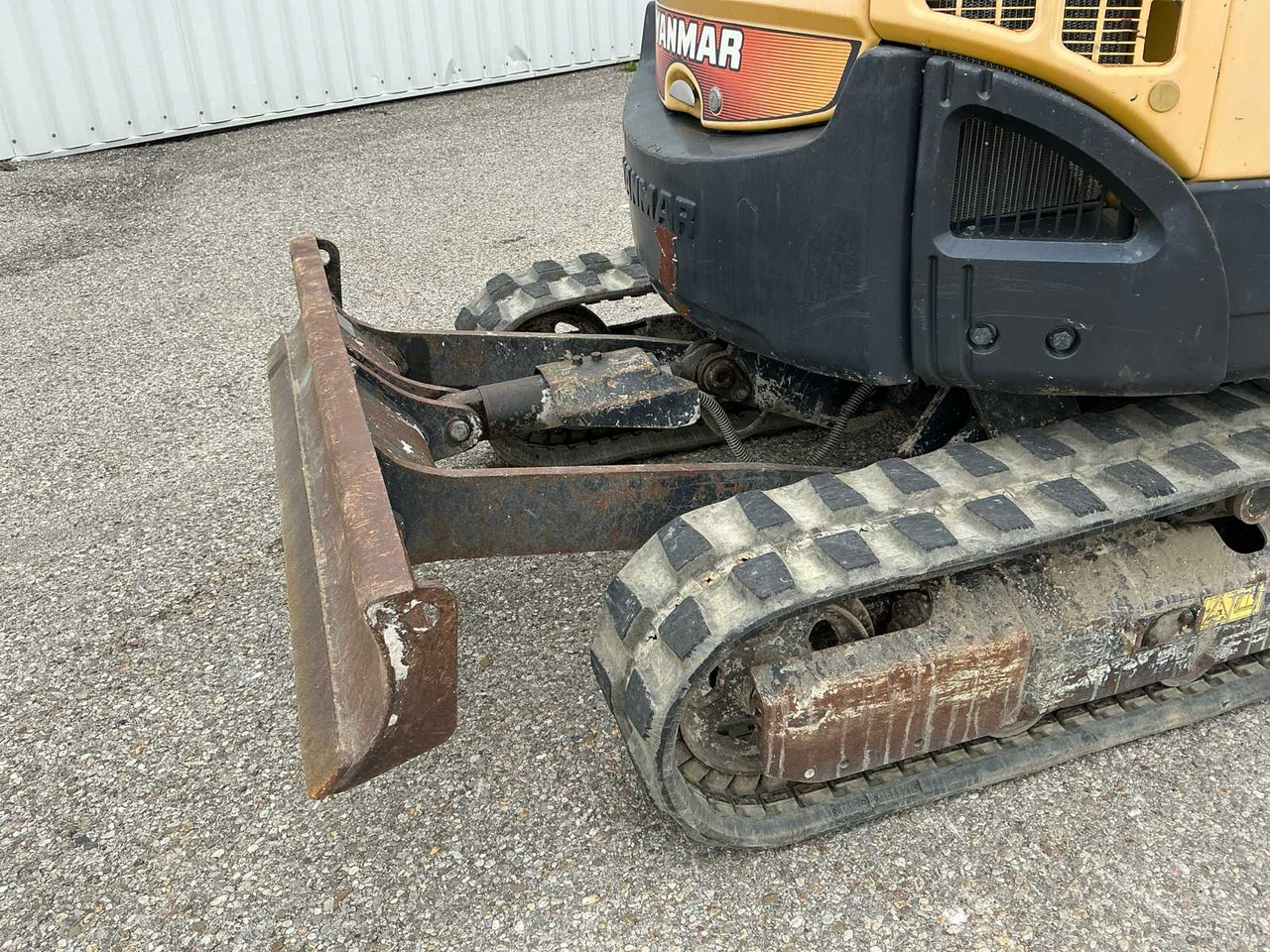Yanmar VIO25-4 - Paletli ekskavatör: fotoğraf 5 Yanmar VIO25-4 - Paletli ekskavatör: fotoğraf 5