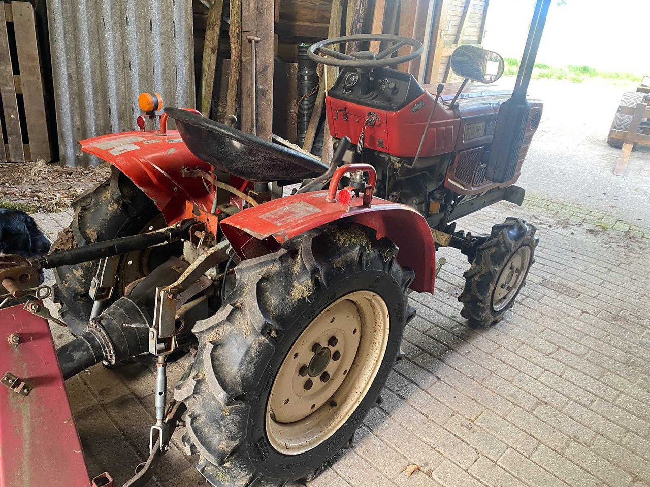 Yanmar zen-noh ym 1510D - Küçük traktör: fotoğraf 5 Yanmar zen-noh ym 1510D - Küçük traktör: fotoğraf 5