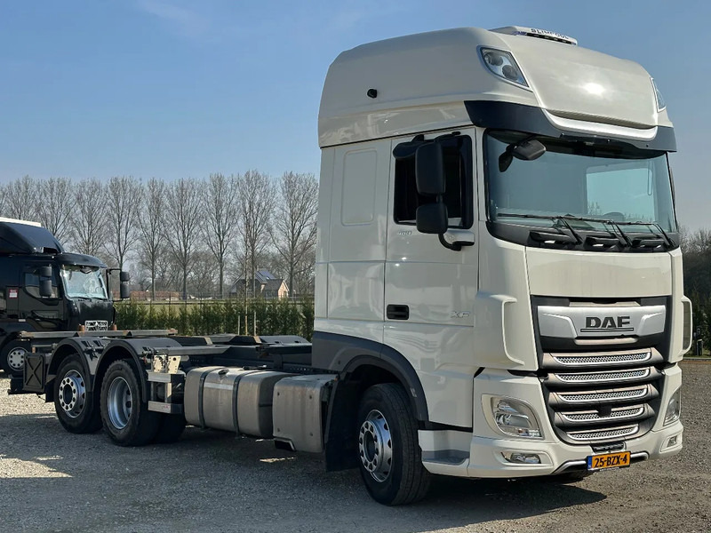 DAF XF 480 XF480.26 FAN. EURO6. 2021. Meesturende achteras!! - Şasi kamyon: fotoğraf 2 DAF XF 480 XF480.26 FAN. EURO6. 2021. Meesturende achteras!! - Şasi kamyon: fotoğraf 2