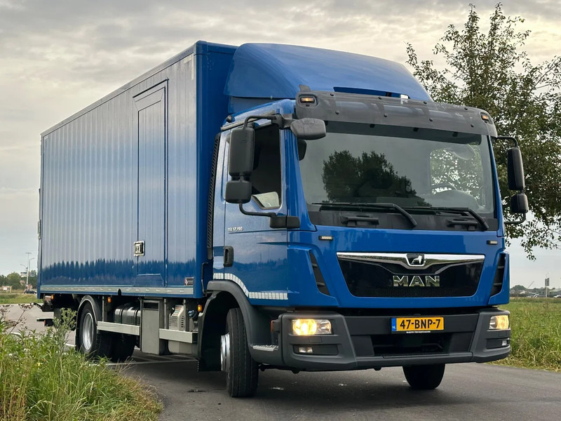 MAN TGL TGL12.190 EURO6. 2019. 590x228x220!! als in NIEUWSTAAT!!! - Kapalı kasa kamyon: fotoğraf 2 MAN TGL TGL12.190 EURO6. 2019. 590x228x220!! als in NIEUWSTAAT!!! - Kapalı kasa kamyon: fotoğraf 2