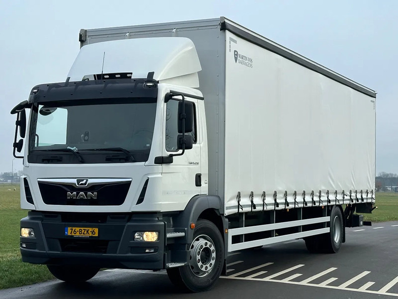 MAN TGM TGM. 15.250. EURO6. 2020. Schuifzeil Bakwagen met Laadklep 990x248x270 - Tenteli kamyon: fotoğraf 1 MAN TGM TGM. 15.250. EURO6. 2020. Schuifzeil Bakwagen met Laadklep 990x248x270 - Tenteli kamyon: fotoğraf 1