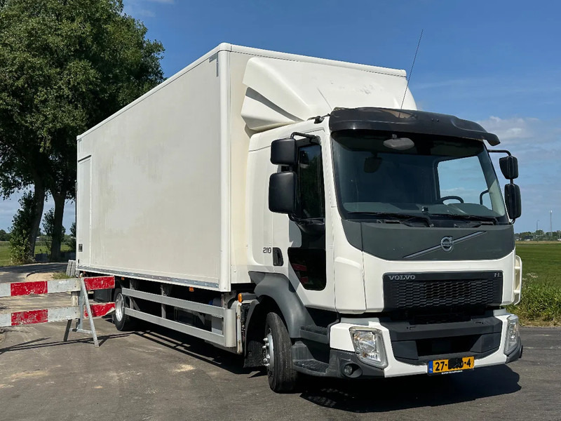 Volvo FL 210.12 EURO6 - Kapalı kasa kamyon: fotoğraf 2 Volvo FL 210.12 EURO6 - Kapalı kasa kamyon: fotoğraf 2