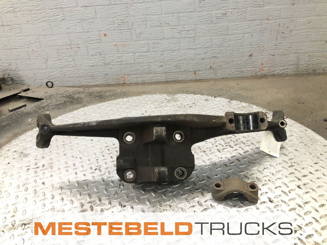 DAF Luchtveerjuk CF rechts - Çerçeve/ Şasi - Kamyon: fotoğraf 1 DAF Luchtveerjuk CF rechts - Çerçeve/ Şasi - Kamyon: fotoğraf 1