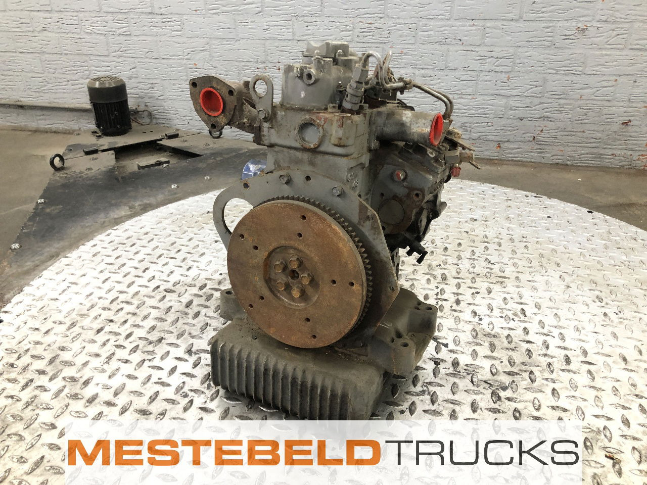 Kubota Motor - Motor - Kamyon: fotoğraf 2 Kubota Motor - Motor - Kamyon: fotoğraf 2