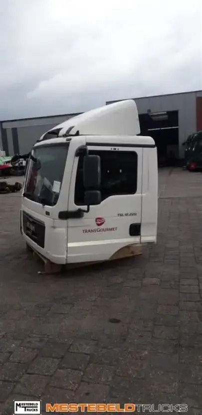 MAN Cabine TGL 12.220 - Kabin - Kamyon: fotoğraf 1 MAN Cabine TGL 12.220 - Kabin - Kamyon: fotoğraf 1