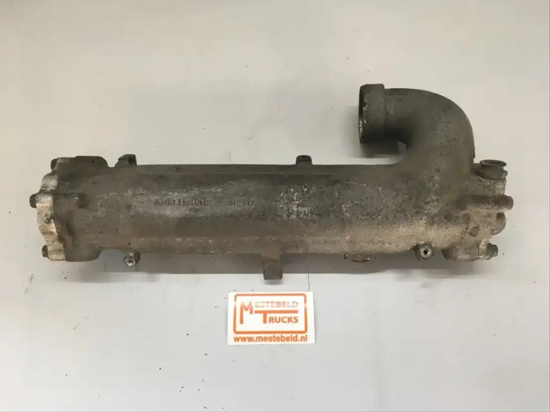 MAN Inlaatspruitstuk voor turbo - Motor ve yedek parça - Kamyon: fotoğraf 1 MAN Inlaatspruitstuk voor turbo - Motor ve yedek parça - Kamyon: fotoğraf 1