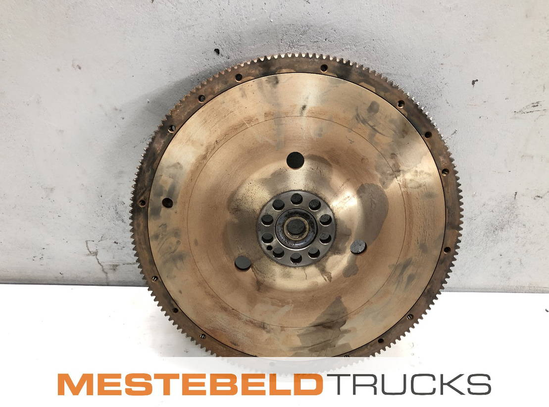 MAN Vliegwiel D2676 LF46 - Motor ve yedek parça - Kamyon: fotoğraf 1 MAN Vliegwiel D2676 LF46 - Motor ve yedek parça - Kamyon: fotoğraf 1