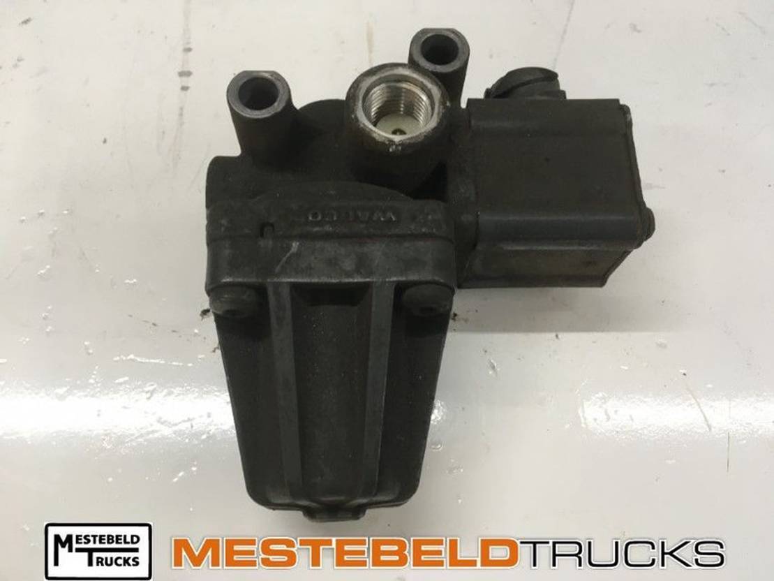 Mercedes-Benz Overdrukventiel Adblue - Egzoz sistemi - Kamyon: fotoğraf 1 Mercedes-Benz Overdrukventiel Adblue - Egzoz sistemi - Kamyon: fotoğraf 1