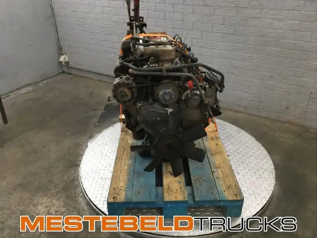 Perkins Motor 4 cilinder - Motor - Kamyon: fotoğraf 1 Perkins Motor 4 cilinder - Motor - Kamyon: fotoğraf 1