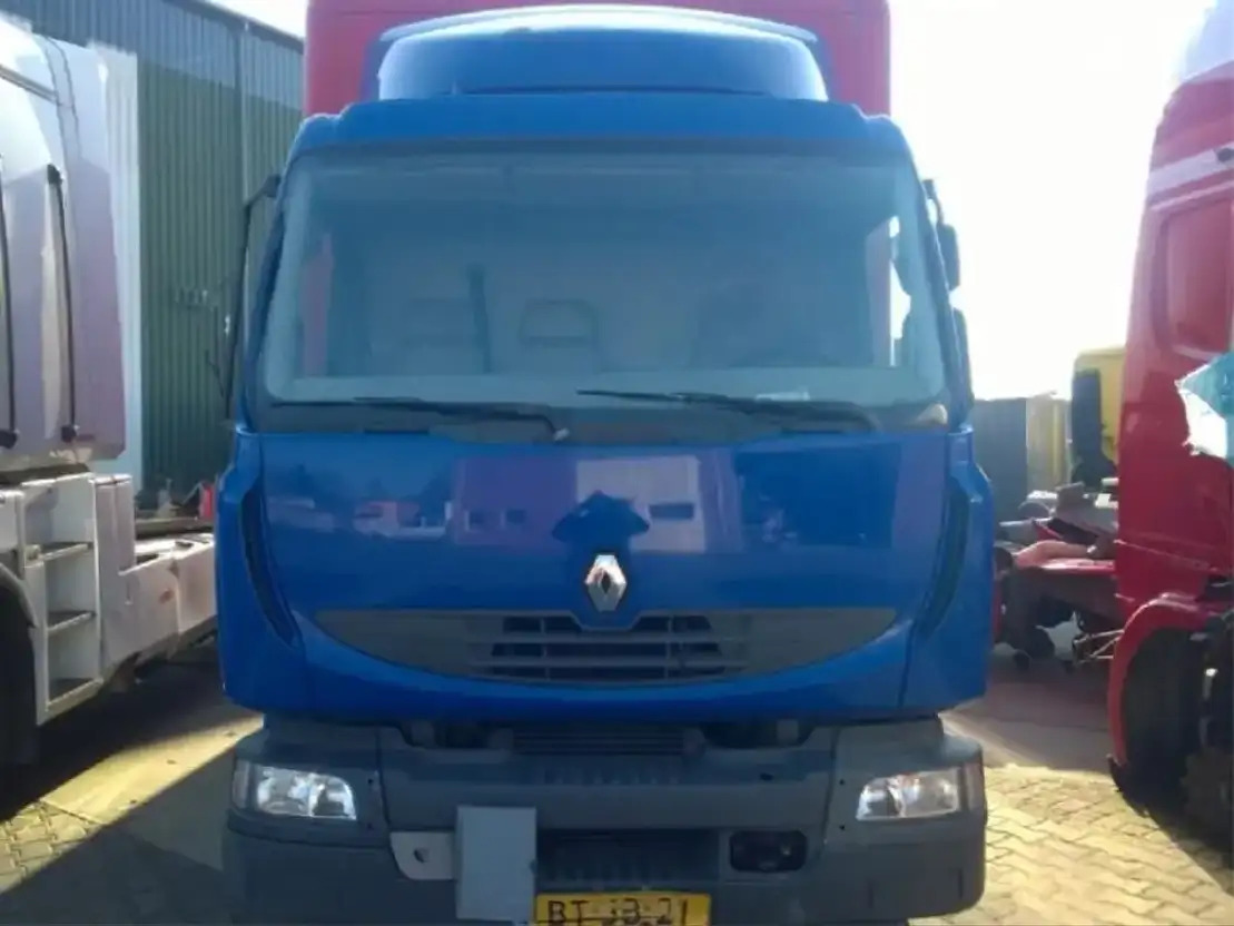 Renault C abine Midlum 220 DXI - Kabin - Kamyon: fotoğraf 1 Renault C abine Midlum 220 DXI - Kabin - Kamyon: fotoğraf 1