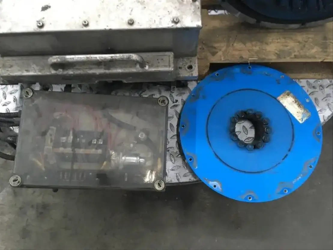 Siemens /Geafol Motor generator set  - Yedek parça - Kamyon: fotoğraf 3 Siemens /Geafol Motor generator set  - Yedek parça - Kamyon: fotoğraf 3