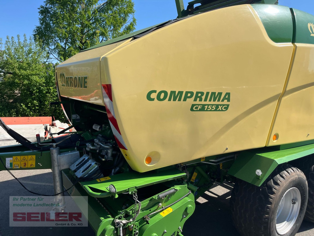 Krone Comprima CF 155 XC - Silindirik balya makinesi: fotoğraf 2 Krone Comprima CF 155 XC - Silindirik balya makinesi: fotoğraf 2