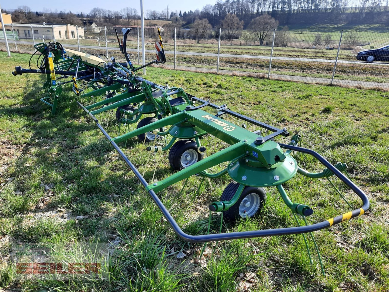 Krone Vendro 1120 - Ot toplama tırmığı: fotoğraf 3 Krone Vendro 1120 - Ot toplama tırmığı: fotoğraf 3