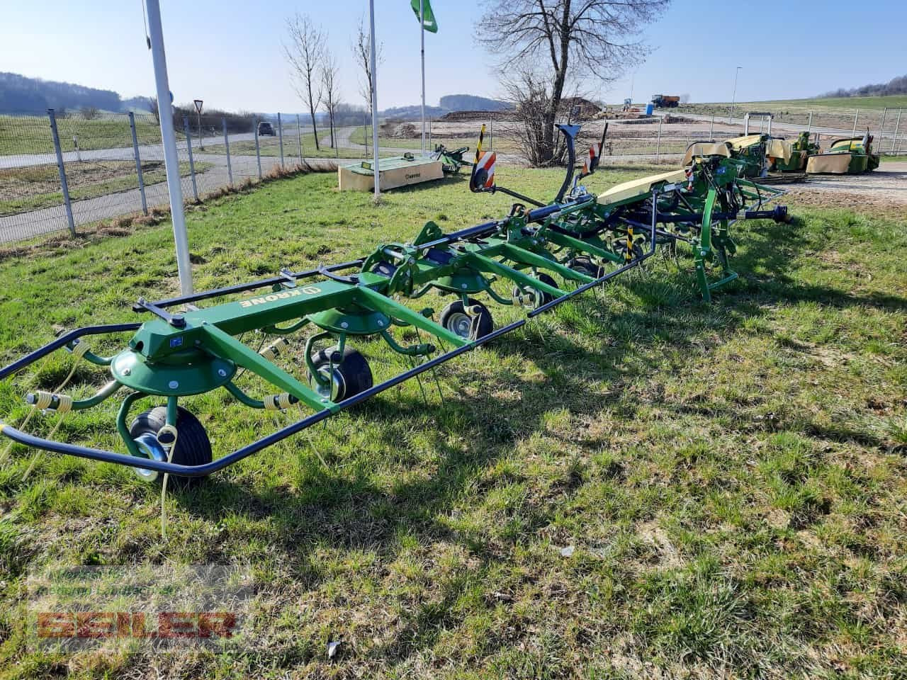 Krone Vendro 1120 - Ot toplama tırmığı: fotoğraf 4 Krone Vendro 1120 - Ot toplama tırmığı: fotoğraf 4