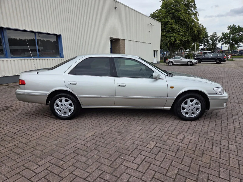 Toyota Camry 3.0 V6 24v // Automaat // leather Seats Cruise Control - Sedan araba: fotoğraf 2 Toyota Camry 3.0 V6 24v // Automaat // leather Seats Cruise Control - Sedan araba: fotoğraf 2