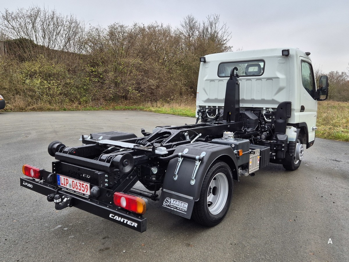 FUSO 3C15 Duonic Aut.City Abrollkipper AHK 3.5T - Kancalı yükleyici kamyon: fotoğraf 5 FUSO 3C15 Duonic Aut.City Abrollkipper AHK 3.5T - Kancalı yükleyici kamyon: fotoğraf 5