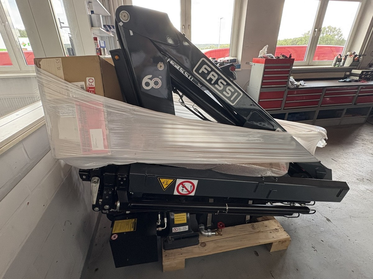 Ladekran Fassi F32A.023 Funk! NEU sofort verfügb - Araç üstü vinç: fotoğraf 2 Ladekran Fassi F32A.023 Funk! NEU sofort verfügb - Araç üstü vinç: fotoğraf 2