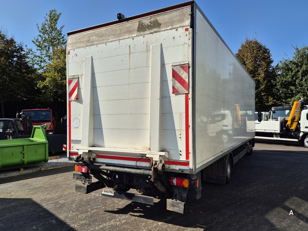 MAN TGL 12.250 BL Kühlkoffer 8,20m LBW - Refrijeratör kamyon: fotoğraf 4 MAN TGL 12.250 BL Kühlkoffer 8,20m LBW - Refrijeratör kamyon: fotoğraf 4