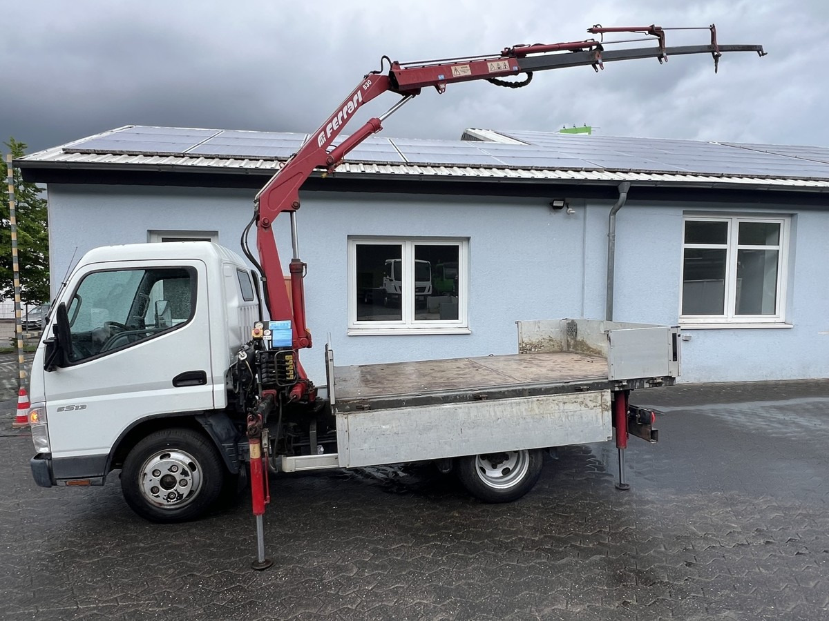 MITSUBISHI Canter 5S13 m. Ladekran Ferrari 530 3xhydr1xmech - Kancalı yükleyici kamyon, Vinçli kamyon: fotoğraf 2 MITSUBISHI Canter 5S13 m. Ladekran Ferrari 530 3xhydr1xmech - Kancalı yükleyici kamyon, Vinçli kamyon: fotoğraf 2
