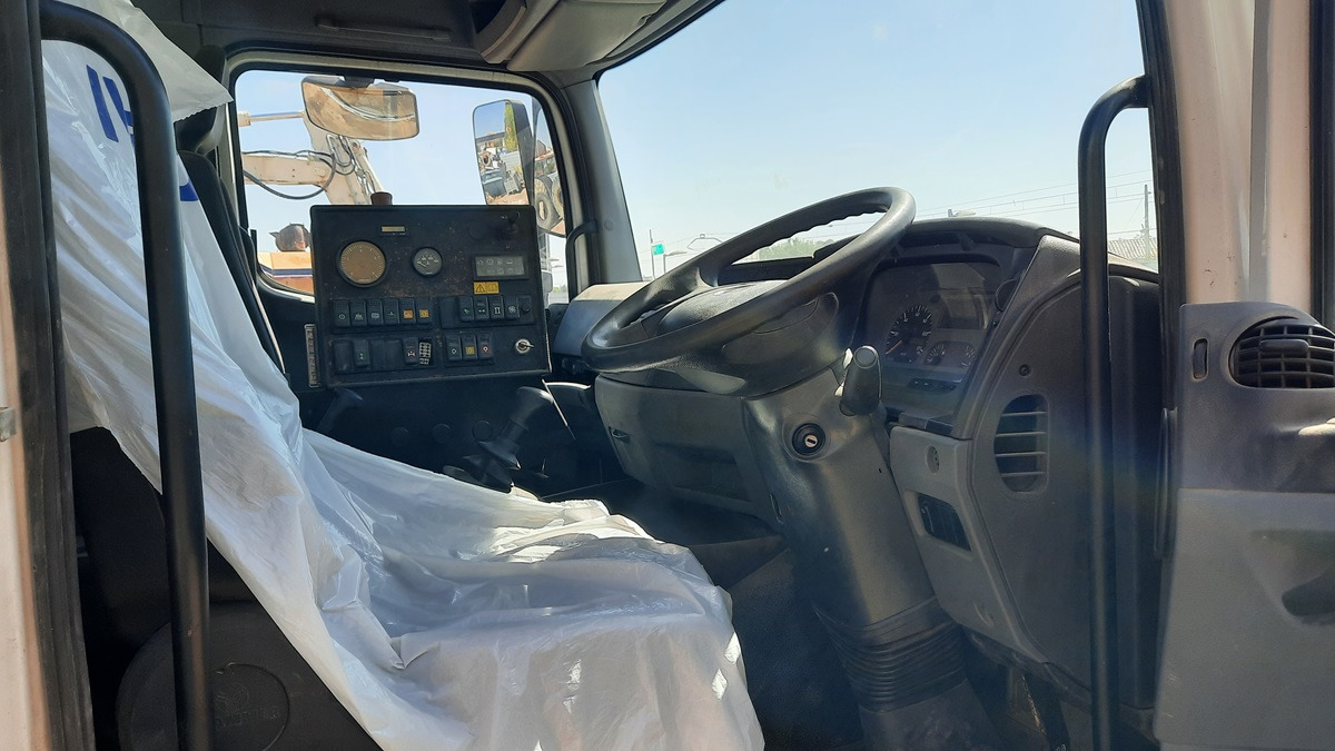 SCHMIDT SK600 - Yol süpürme aracı: fotoğraf 4 SCHMIDT SK600 - Yol süpürme aracı: fotoğraf 4