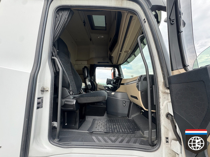 Mercedes-Benz ACTROS 1842 LL Giga Space - ISOLATED BOX combination - Çekici: fotoğraf 4 Mercedes-Benz ACTROS 1842 LL Giga Space - ISOLATED BOX combination - Çekici: fotoğraf 4