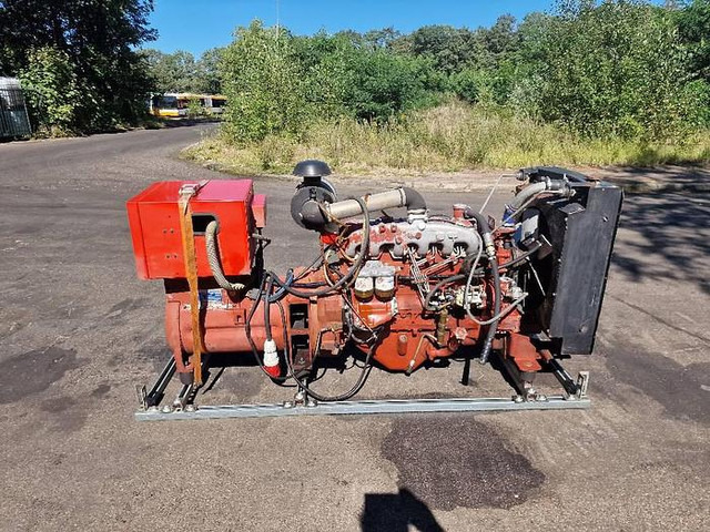 Iveco 8060 - Elektrikli jeneratör: fotoğraf 1 Iveco 8060 - Elektrikli jeneratör: fotoğraf 1