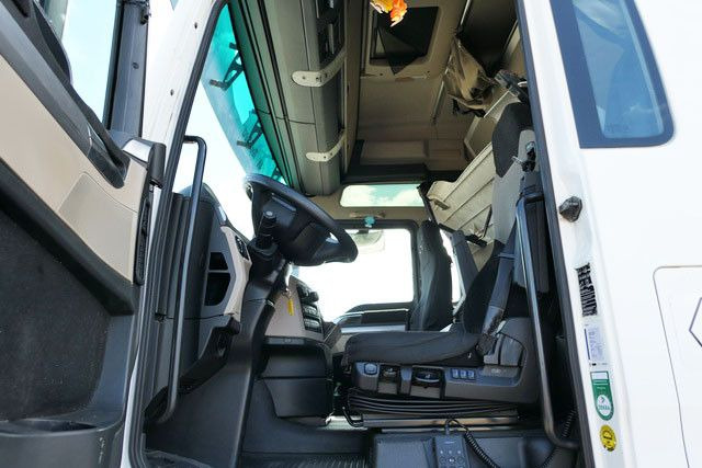 MAN 18.500 TGX 4x2, Intarder, 2x Tank, Standheizung - Çekici: fotoğraf 5 MAN 18.500 TGX 4x2, Intarder, 2x Tank, Standheizung - Çekici: fotoğraf 5
