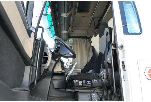 MAN 18.500 TGX 4x2, Intarder, Spoiler, Klima,2x Tank - Çekici: fotoğraf 4 MAN 18.500 TGX 4x2, Intarder, Spoiler, Klima,2x Tank - Çekici: fotoğraf 4